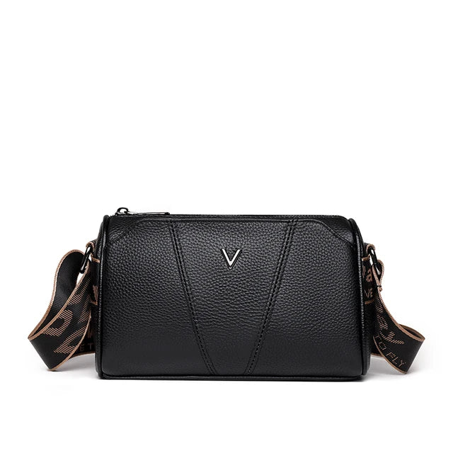 Bolsa Feminina em Couro Legitimo - V